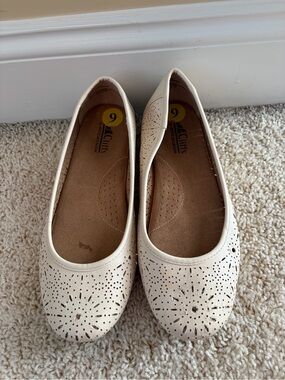 White Mountain Cream Perforated Ballet Flats